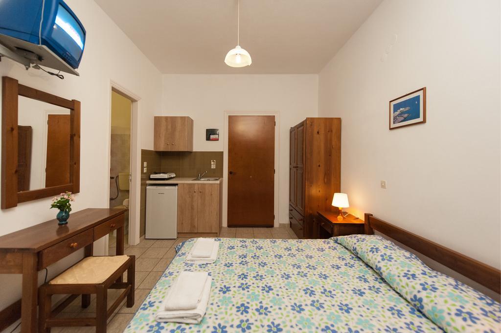 Apostolis Studios Alikí Szoba fotó